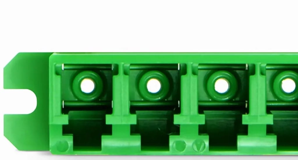 Material LC/APC-LC/APC SM Quad Adaptör 1024x550