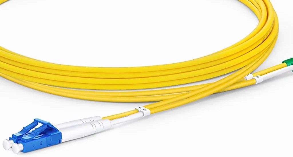LC/APC-LC/UPC SM Duplex PatchCord 7 Material LC/APC-LC/UPC SM Duplex PatchCord 1024x550