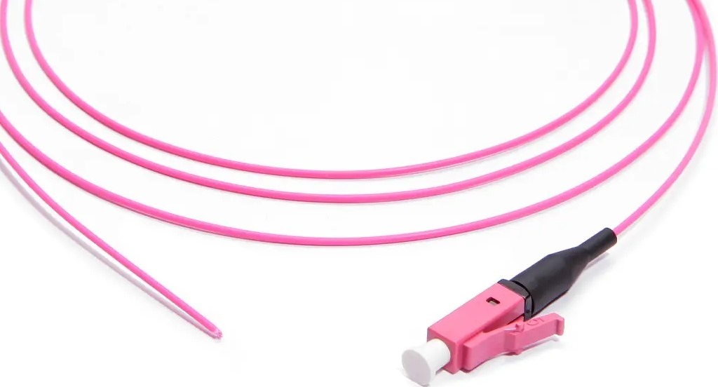 Material LC/UPC OM4 MM Pigtail 1024x550